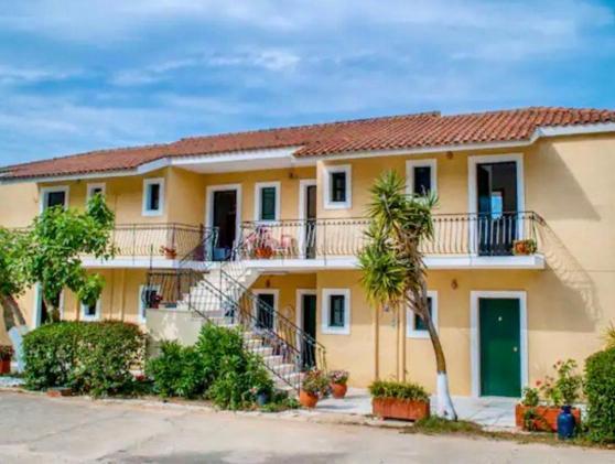 Lemon Tree Apartments B C Argostoli  Bagian luar foto