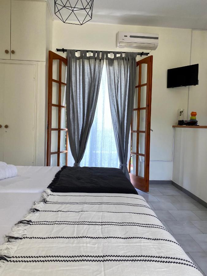 Lemon Tree Apartments B C Argostoli  Bagian luar foto